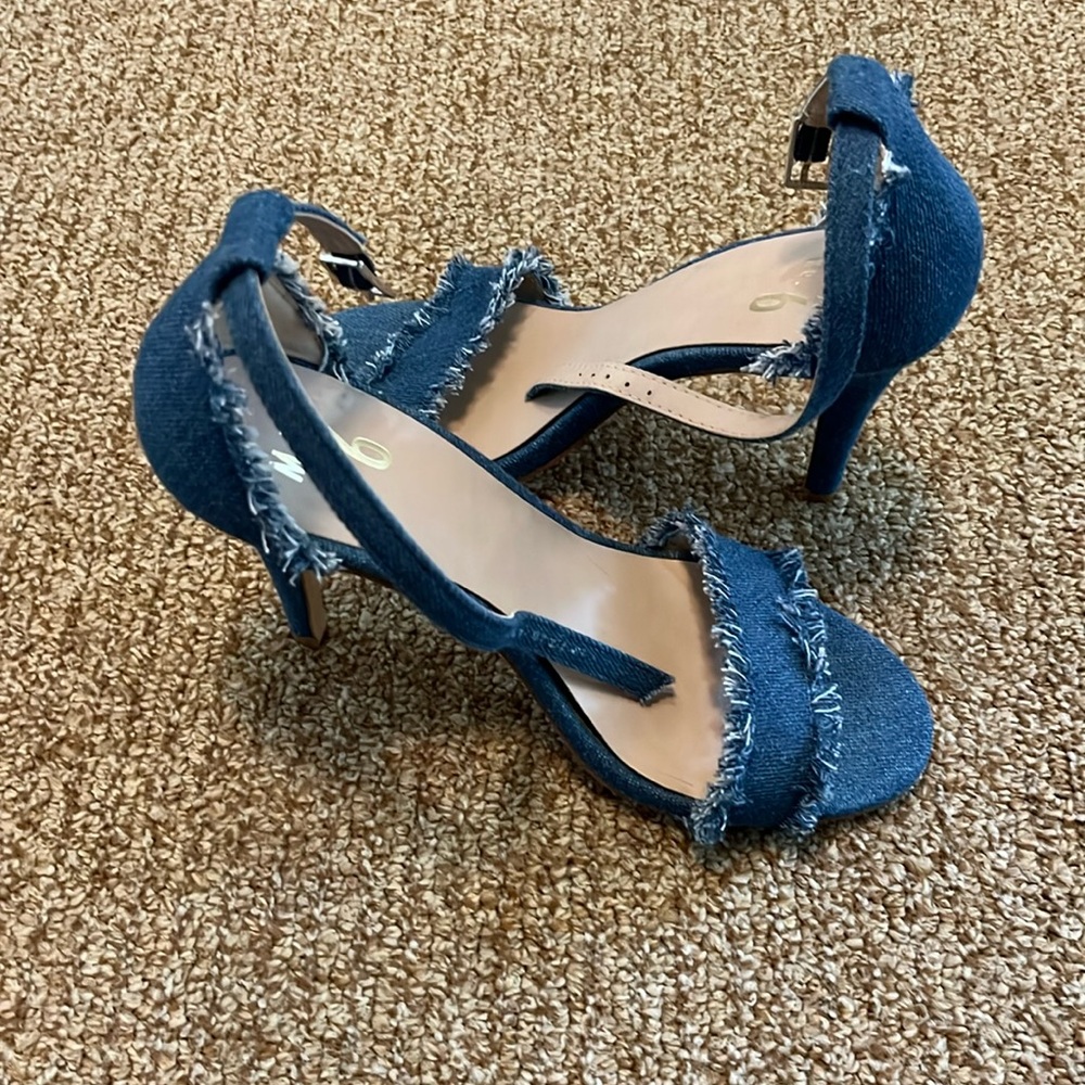 Jean shoes